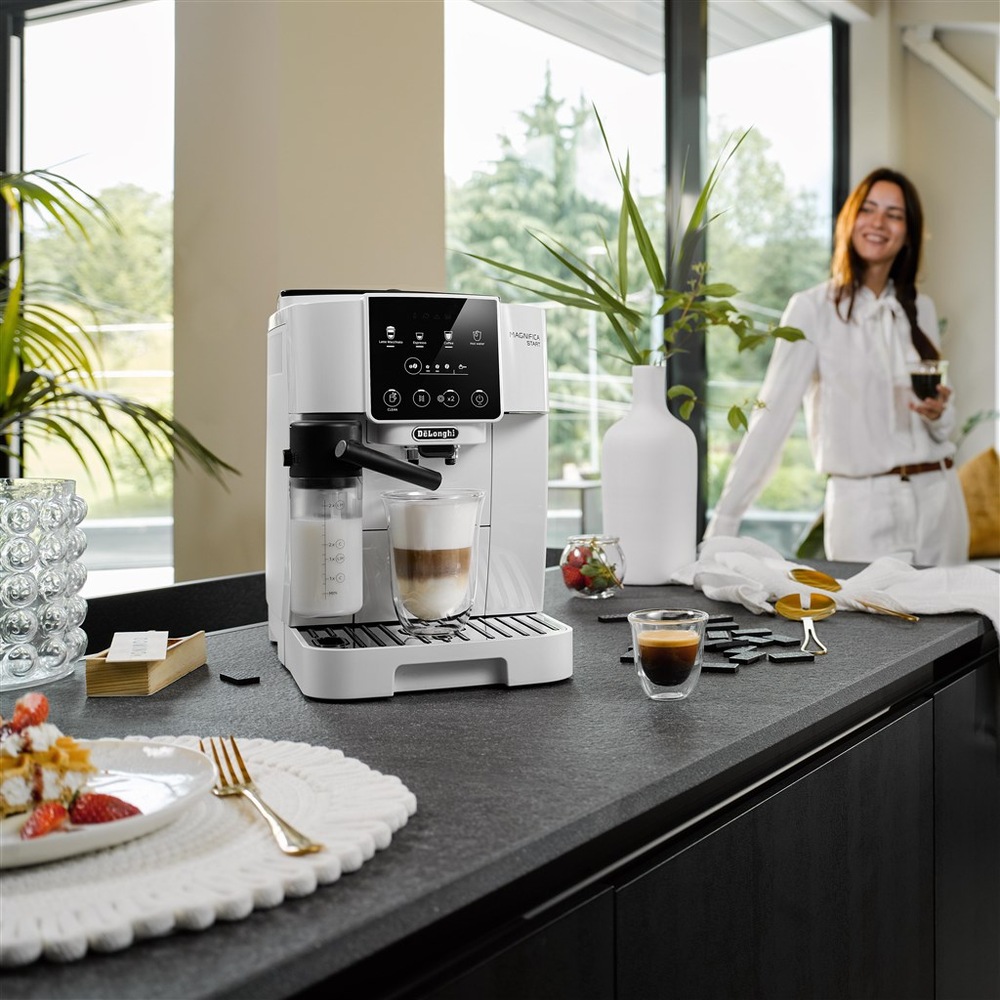 Automatický kávovar De'Longhi Magnifica Start ECAM 220.61W biely
