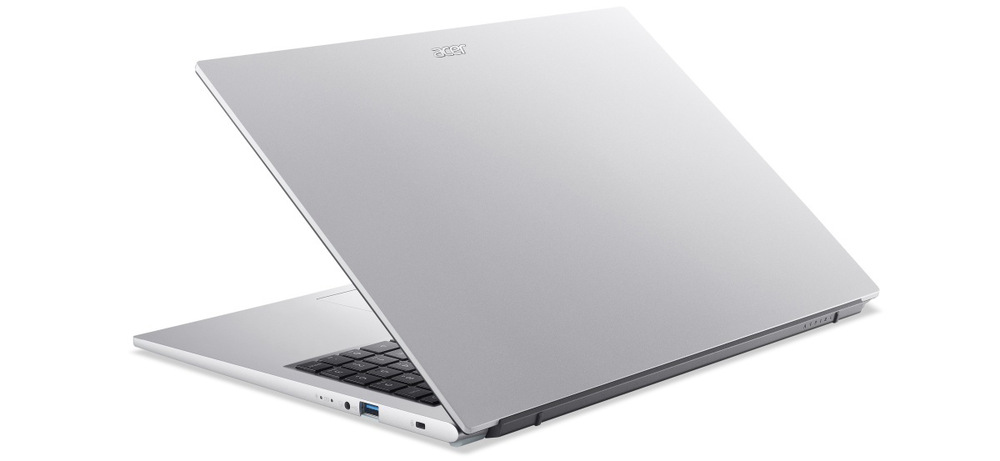 Notebook Acer Aspire Go 16 (AG16-71P-7632) strieborný Pomocou webkamery zostanete v spojení s ostatnými