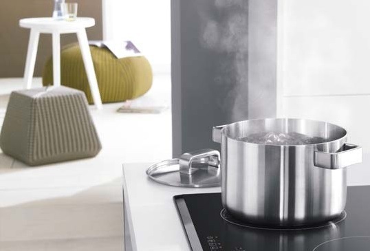 Sklokeramická varná doska Whirlpool AKT 8130/LX čierna