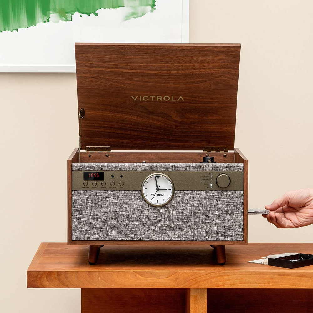 Gramofón Victrola VTA-830SB Century Signature hnedý Gramofón Victrola ponúka rôzne druhy kompatibility