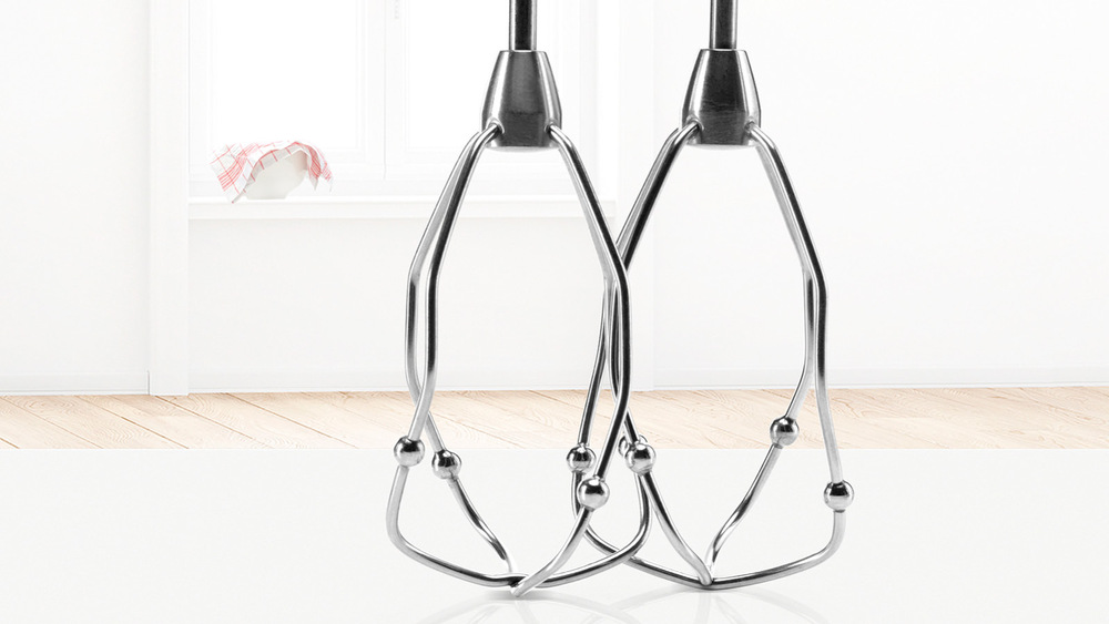 Ručný šľahač Bosch MFQ40301 strieborný/krémový