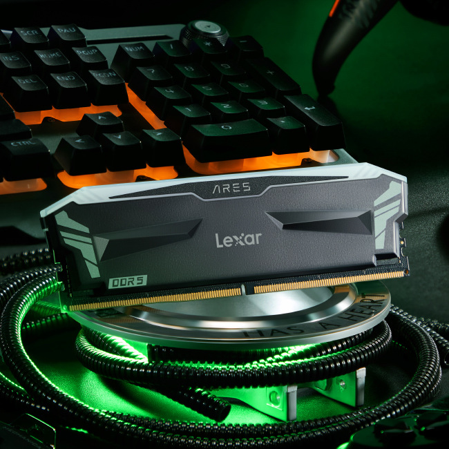 UDIMM Lexar ARES RGB 32 GB (2 x 16 GB) 6 800 MHz CL34