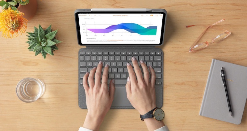Puzdro na tablet Logitech Combo Touch na Apple iPad Pro 12.9" (5. gen.) US béžové Puzdro na tablet Logitech Combo Touch na Apple iPad Pro 12.9" (5. gen.) US béžové