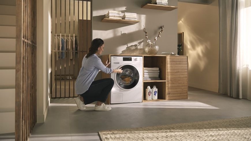 Set výrobkov Miele WWB 380 WCS 125 + TWC 660 WP 125 biely