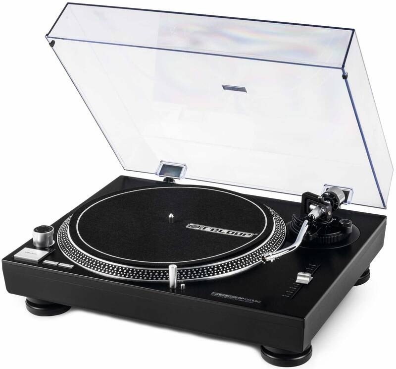 gramofón Reloop RP-1000 MK2 s otvoreným protiprachovým krytom a kovovou konštrukciou