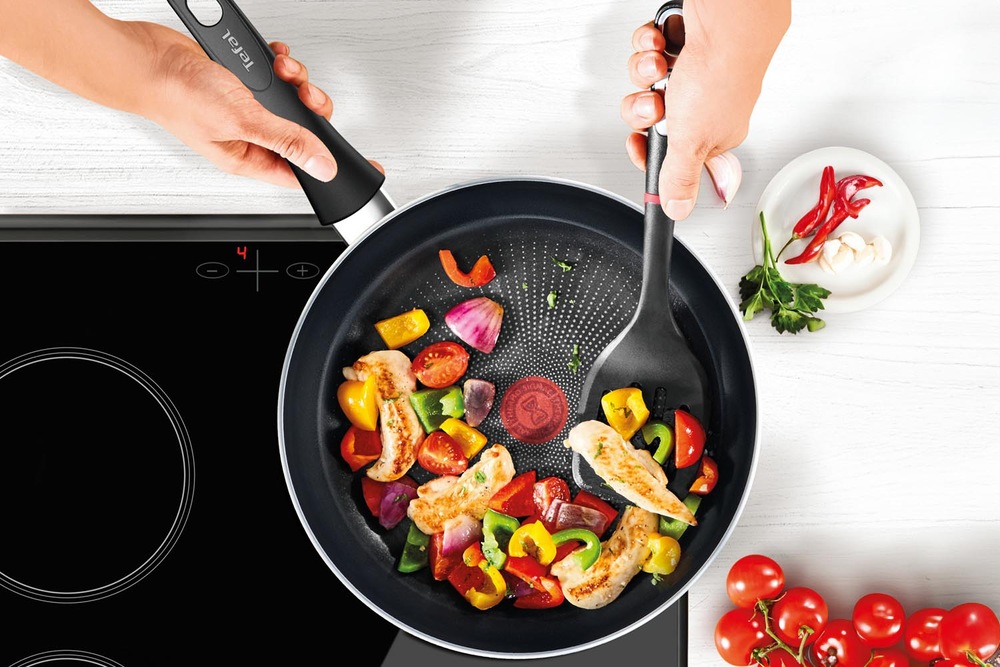 Panvica WOK Tefal Force C3111953, 28 cm Panvica WOK Tefal Force C3111953, 28 cm