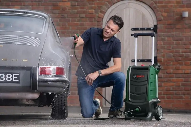 Tlakový čistič Bosch Fontus gen. 2 (s batériou) Tlakový čistič Bosch Fontus gen. 2 (s batériou)