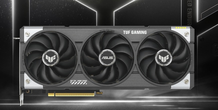 Asus TUF Gaming Radeon RX 9060 XT OC na hernej scéne, kde tri ventilátory sľubujú tichý chod aj počas napínavých momentov