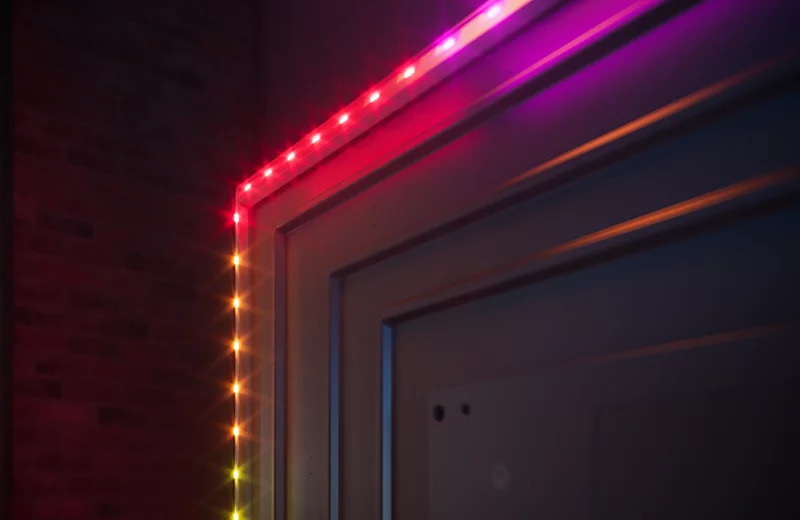 Televízor Philips 55PQS8631 Má integrované LED osvetlenie