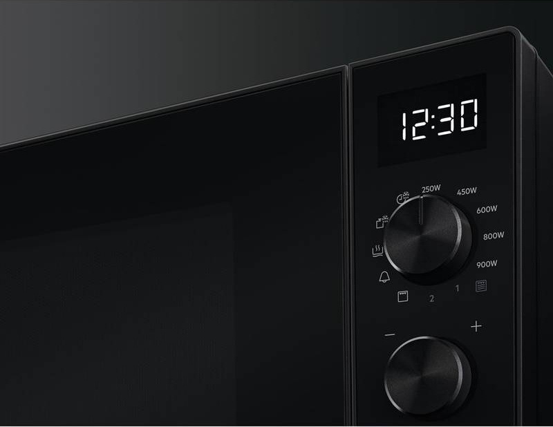 Mikrovlnná rúra Electrolux EMZ725MMK čierna