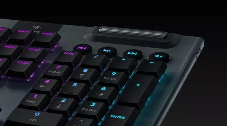 Klávesnica Logitech G915 X Wired, US layout čierna Klávesnica Logitech G915 X Wired, US layout čierna