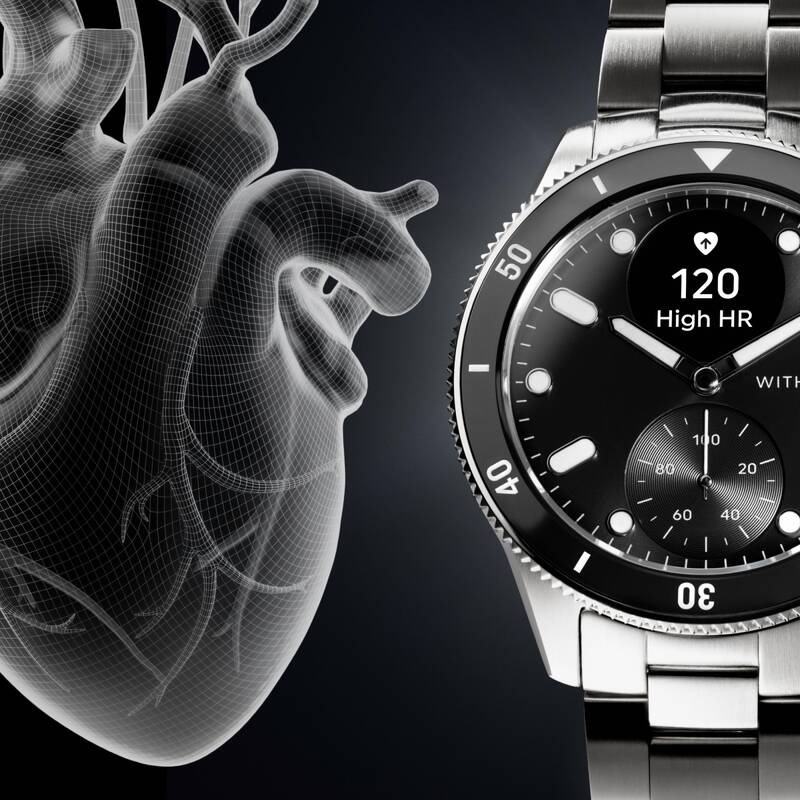 Hodinky Withings ScanWatch Nova zobrazujú meranie vysokej srdcovej frekvencie vedľa 3D modelu srdca.