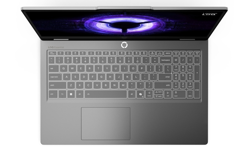 Pohľad zhora na klávesnici notebooku Lenovo LOQ Essential 15ARP11