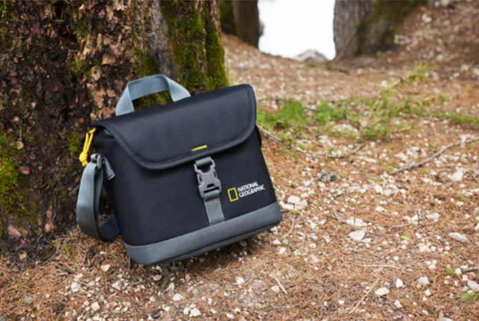 Brašna National Geographic Camera Shoulder Bag Small čierny Brašna National Geographic Camera Shoulder Bag Small čierny