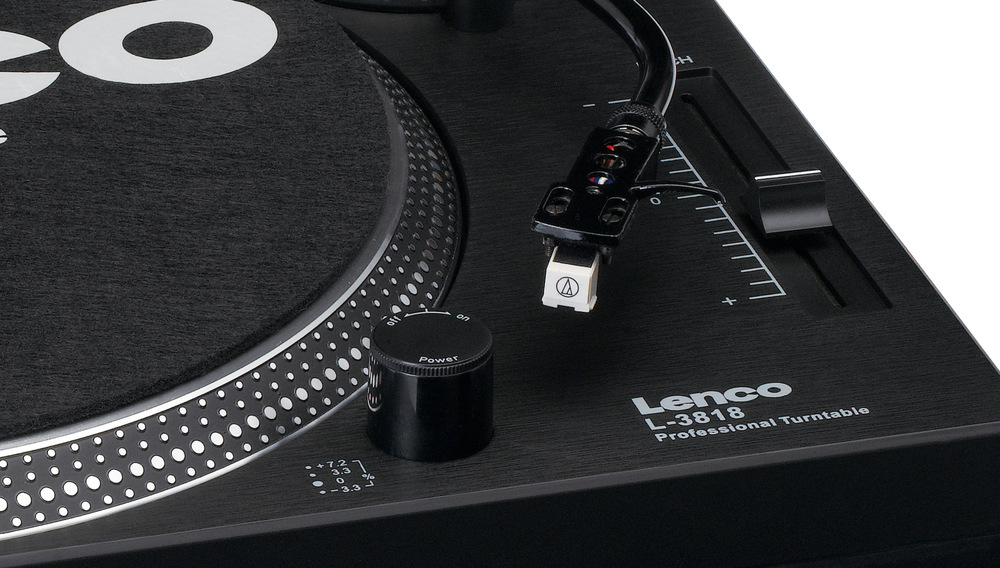 Gramofón Lenco L-3818BK čierny Kvalitná MM prenoska Audio Technica prináša čistý zvuk plný detailov
