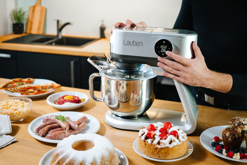 Kuchynský robot Lauben Kitchen Machine 1300SG strieborný