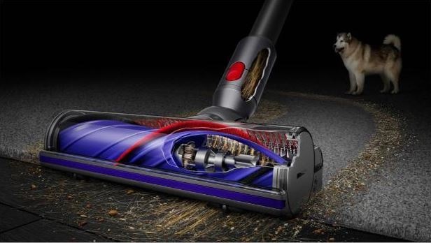 Tyčový vysávač Dyson V7 Advanced strieborný Tyčový vysávač Dyson V7 Advanced strieborný