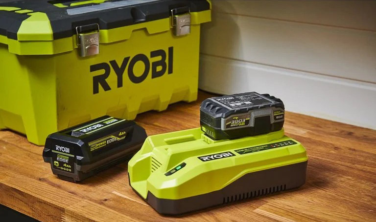 Nabíjačka Ryobi MAX POWER ONE+ RC1836112
