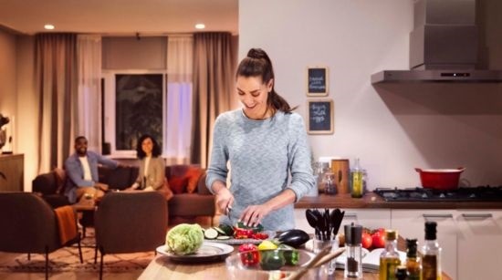 Vstavané svietidlo Philips Hue Centúra okrúhle čierne Vstavané svietidlo Philips Hue Centúra okrúhle čierne