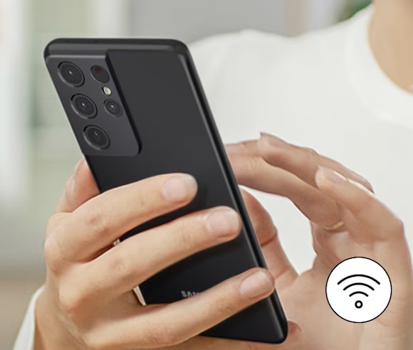 Mobil držaný v rukách, symbol Wi-Fi