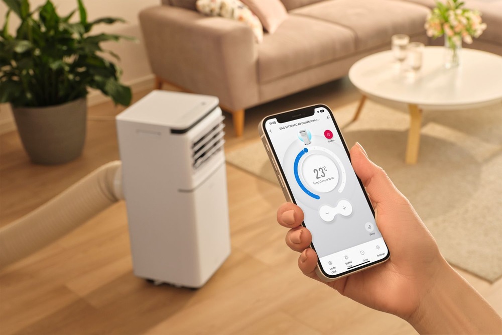 Mobilná klimatizácia Sencor SAC MT7042C Wi-Fi, 7 000 BTU/h biela Ovládejte mobilní klimatizaci Sencor SAC MT7042C pohodlně z telefonu a nastavte si ideální teplotu ještě před příchodem domů.