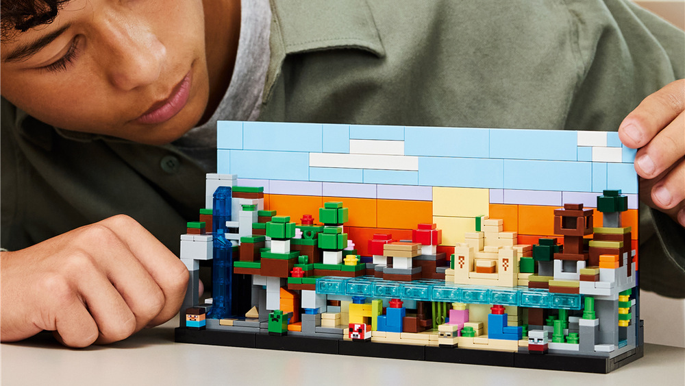 Stavebnica LEGO® Minecraft® 21589 Mini biomy Steve, Creeper, krávomorka, Husk a plieniteľ umožní rozohrávať príbehy a ľubovoľne kombinovať jednotlivé časti.