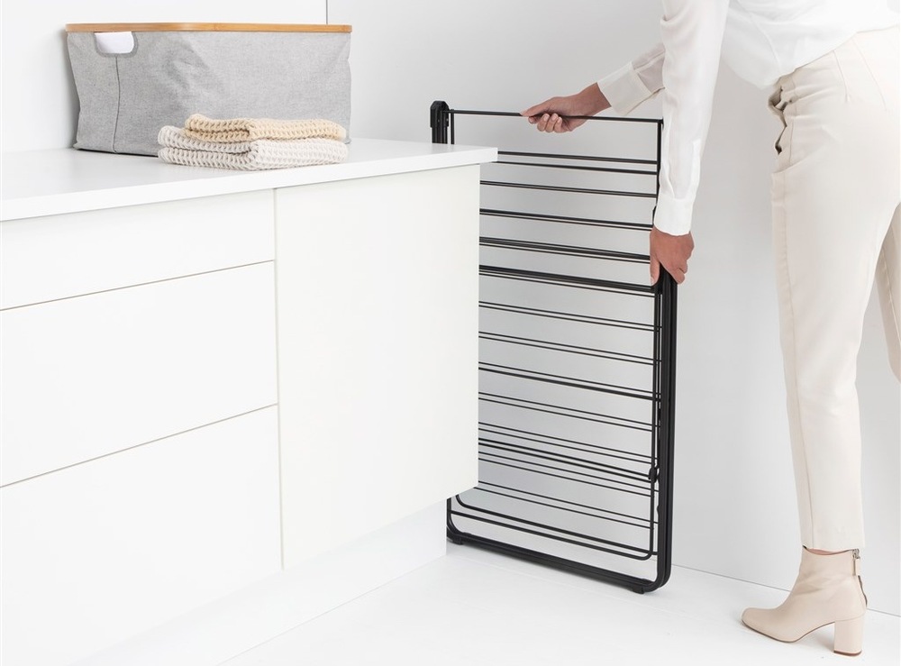 Sušiak na bielizeň Brabantia HangOn, 25 m, Matt Black čierny Sušiak na bielizeň Brabantia HangOn, 25 m, Matt Black čierny