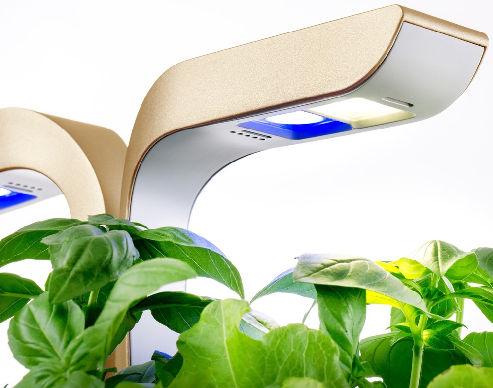 Inteligentný kvetináč Véritable CLASSIC biely Chytrý kvetináč Véritable CLASSIC s ukážkou LED svetiel