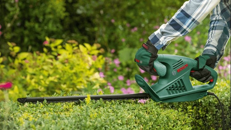 Nožnice na živý plot Bosch EasyHedgeCut 45 Nožnice na živý plot Bosch EasyHedgeCut 45