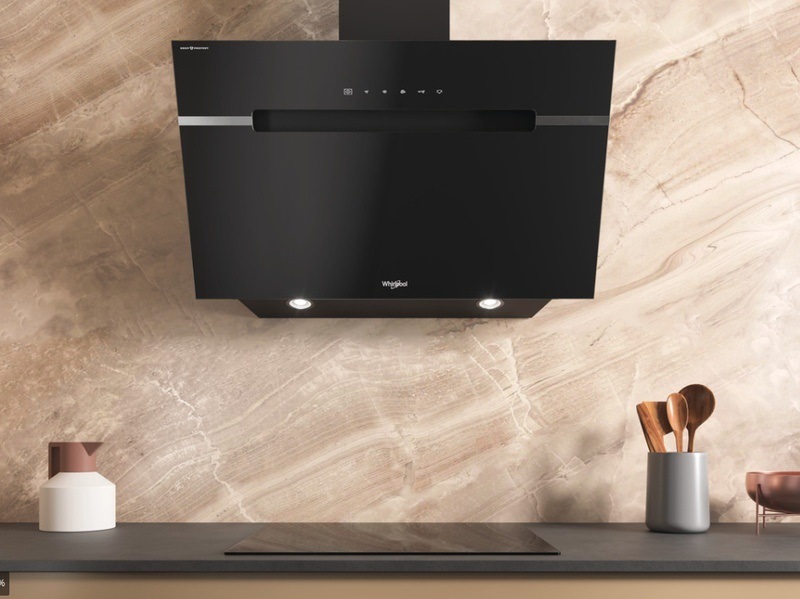 Odsávač pár Whirlpool WHVS 91F LT DP K čierna Odsávač pár Whirlpool WHVS 91F LT DP K, čierny, komínový