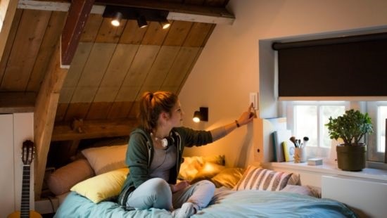 Štartovacia sada Philips Hue Bluetooth, 8W, E27, White Ambiance (2ks) + bridge + Switch Štartovacia sada Philips Hue Bluetooth, 8W, E27, White Ambiance (2ks) + bridge + Switch