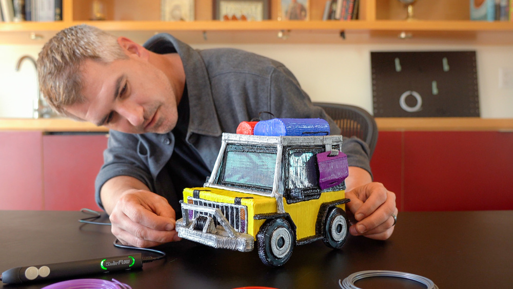 3D pero 3Doodler FLOW + 8 PLA náplní a 3D šablóna