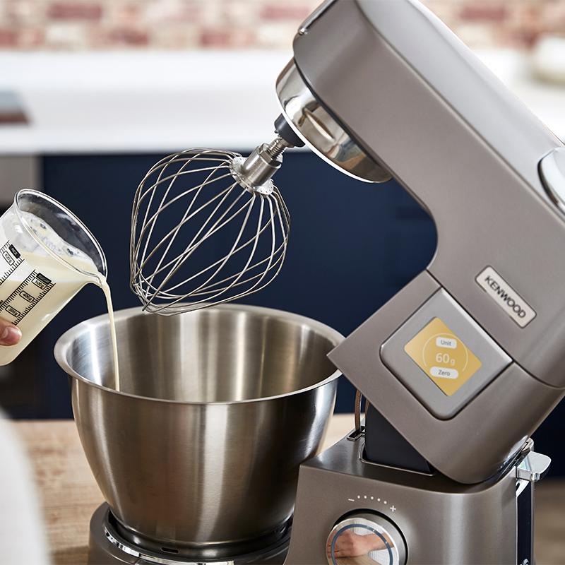Kuchynský robot KENWOOD Titanium Chef Patissier XL KWL90.244SI Kuchynský robot KENWOOD Titanium Chef Patissier XL KWL90.244SI