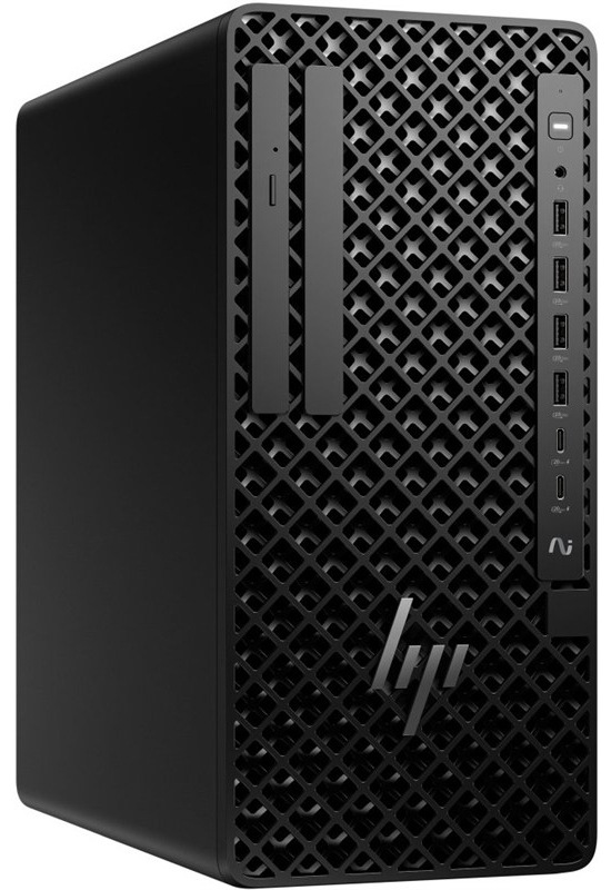 Na obrázku je čierny stolný počítač HP Z1 Tower G1i zachytený šikmo spredu. Skriňa má jednoduchý hranatý tvar so zaoblenými rohmi a na čelnej strane výraznú perforovanú mriežku s kosoštvorcovým vzorom. Vľavo hore je úzka optická mechanika, vpravo zvislý panel s tlačidlom zapnutia, audio konektorom, niekoľkými USB portami a USB-C. Uprostred čela je lesklé logo HP.