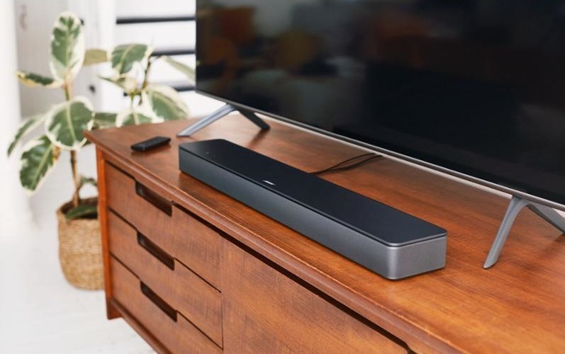 Soundbar Bose Smart Soundbar 300 čierny