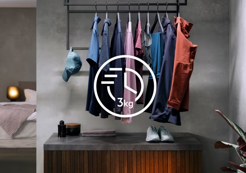 Symbol pre program Extra-Quick. V pozadí oblečenia na ramienku.