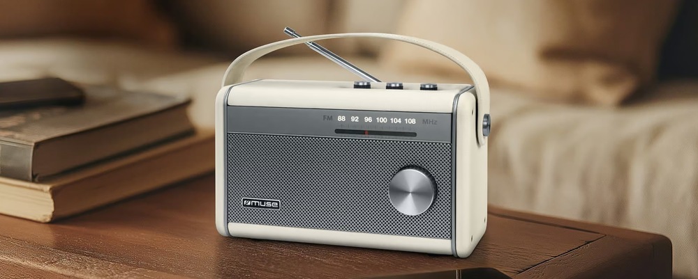 Rádioprijímač MUSE M-098SC béžový Výrazne vám s tým pomôže analógový tuner, ktorý sa postará o plynulo naladenie požadovanej stanice bez toho, aby ste strácali čas hľadaním správnej frekvencie