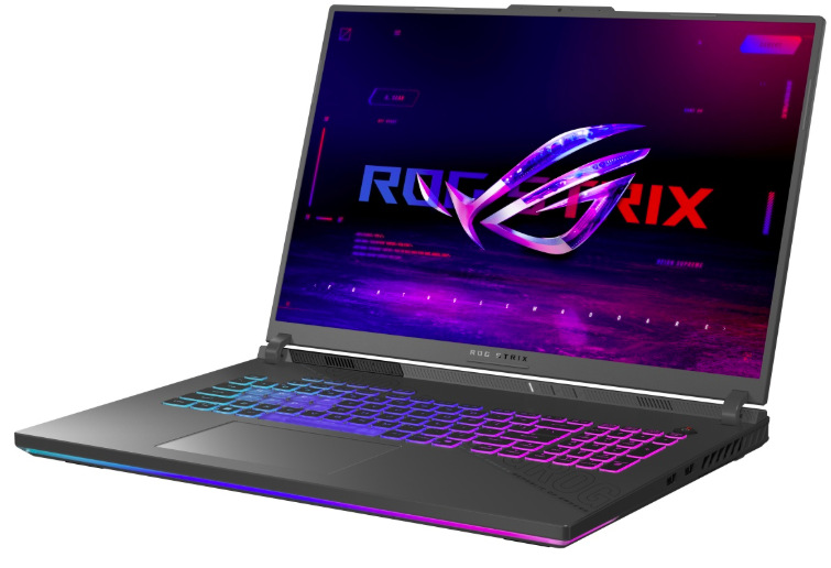 Notebook Asus ROG Strix G18 sivý Notebook Asus ROG Strix G18 z pravého uhla s dvojicou portov USB-A a RGB osvetlením šasi
