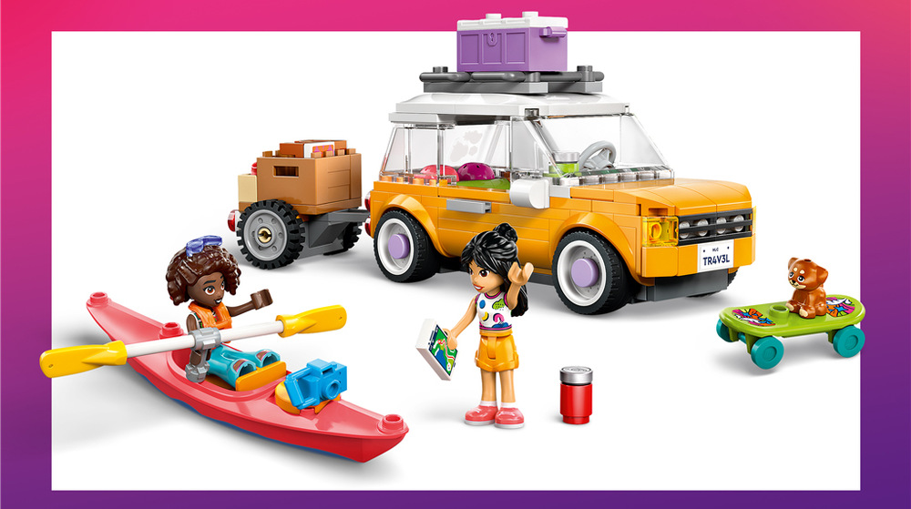 Stavebnica LEGO® Friends 42659 Výlet v aute s kamarátmi Z 220 dielikov LEGO vznikne auto s prívesom a vybavením, ktoré môžu školáci zostaviť s pomocou aplikácie LEGO Builder a následne využiť pri kreatívnom hraní.