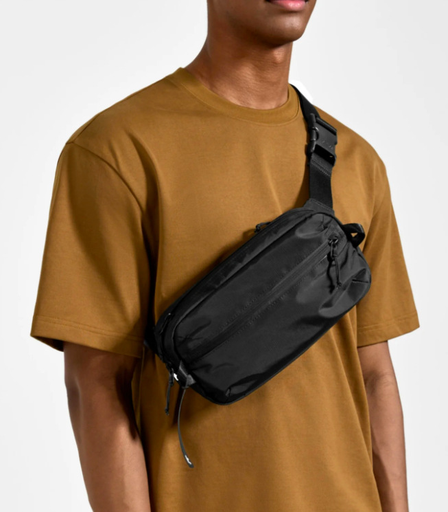 Taška cez rameno tomtoc Aviator - T33 Chest Bag M čierna Taška cez rameno tomtoc Aviator - T33 Chest Bag M - čierna