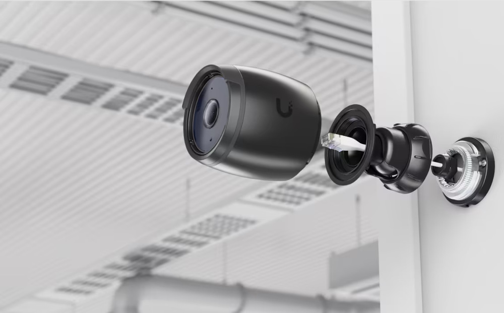 IP kamera Ubiquiti UniFi Protect UVC-AI-Pro, outdoor, 8Mpx (4K), 3x zoom, IR, PoE napájanie, LAN 1Gb, antivandal čierna IP kamera Ubiquiti UniFi Protect UVC-AI-Pro, outdoor, 8Mpx (4K), 3x zoom, IR, PoE napájanie, LAN 1Gb, antivandal čierna