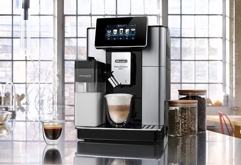 Automatický kávovar De'Longhi ECAM610.55.SB čierny/strieborný DELECAM61055SB-kavovar2