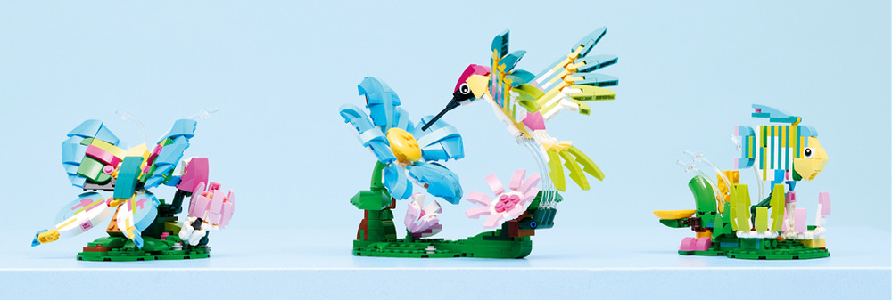 Stavebnica LEGO® Creator 3 v 1 31384 Divoká zvířata: Barevný kolibřík Rovnaké kocky je možné prestavať na motýľa s pohyblivými krídlami a vyskúšať tak ďalší kreatívny variant.