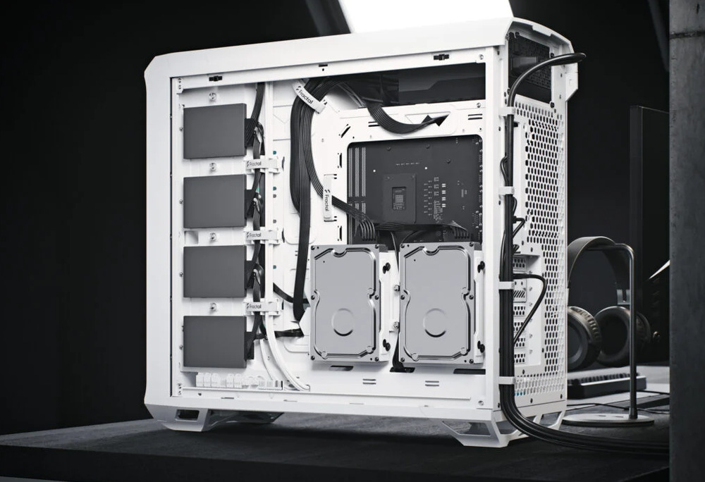 Case FRACTAL DESIGN Torrent čierna Case FRACTAL DESIGN Torrent čierna