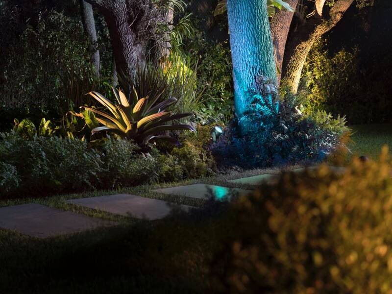Svietidlo vonkajšie Philips Hue Lily XL White and Color Ambiance Spot, bez zdroja čierne Svietidlo vonkajšie Philips Hue Lily XL White and Color Ambiance Spot, bez zdroja čierne