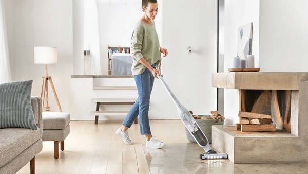 Tyčový vysávač Bosch Flexxo 2.0 BCH3K2301 strieborný