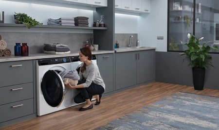 Práčka Haier HW80-B14979-S biela Velká kapacita