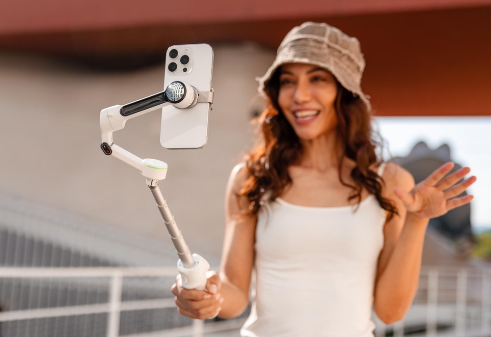 Stabilizátor Insta360 Flow 2 Pro biely Stabilizátor Insta360 Flow 2 Pro biely