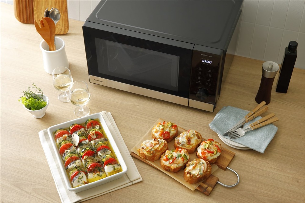 Mikrovlnná rúra Panasonic NN-GD38QSEPG sivá Mikrovlnná rúra Panasonic NN-GD38QSEPG sivá