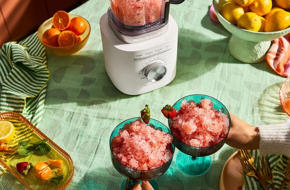 Stolný mixér KitchenAid 5KSB2073EPL krémový